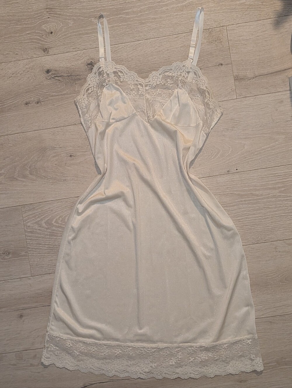 Vintage Slip Cream With Lace